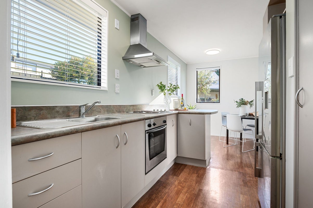 39 Winning Terrace, Dinsdale, Hamilton - Carousel 2