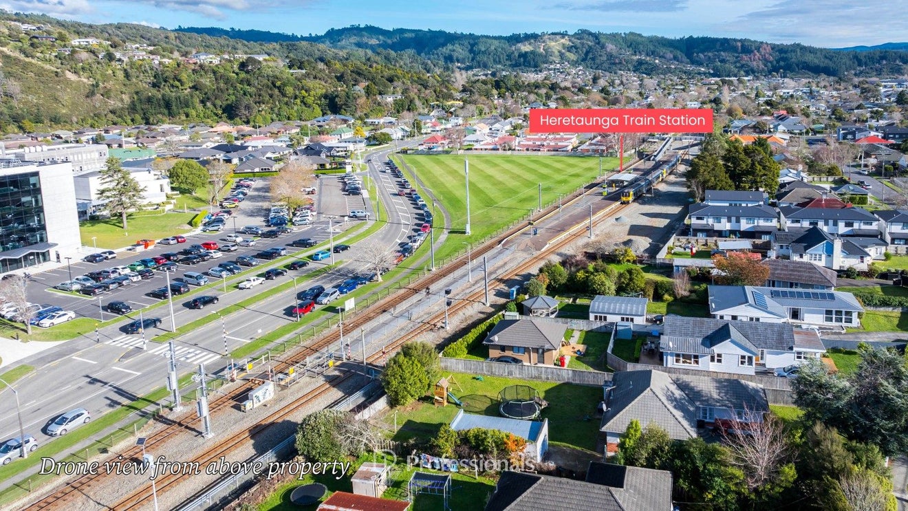 22 Palmer Crescent, Silverstream, Upper Hutt - Carousel 13