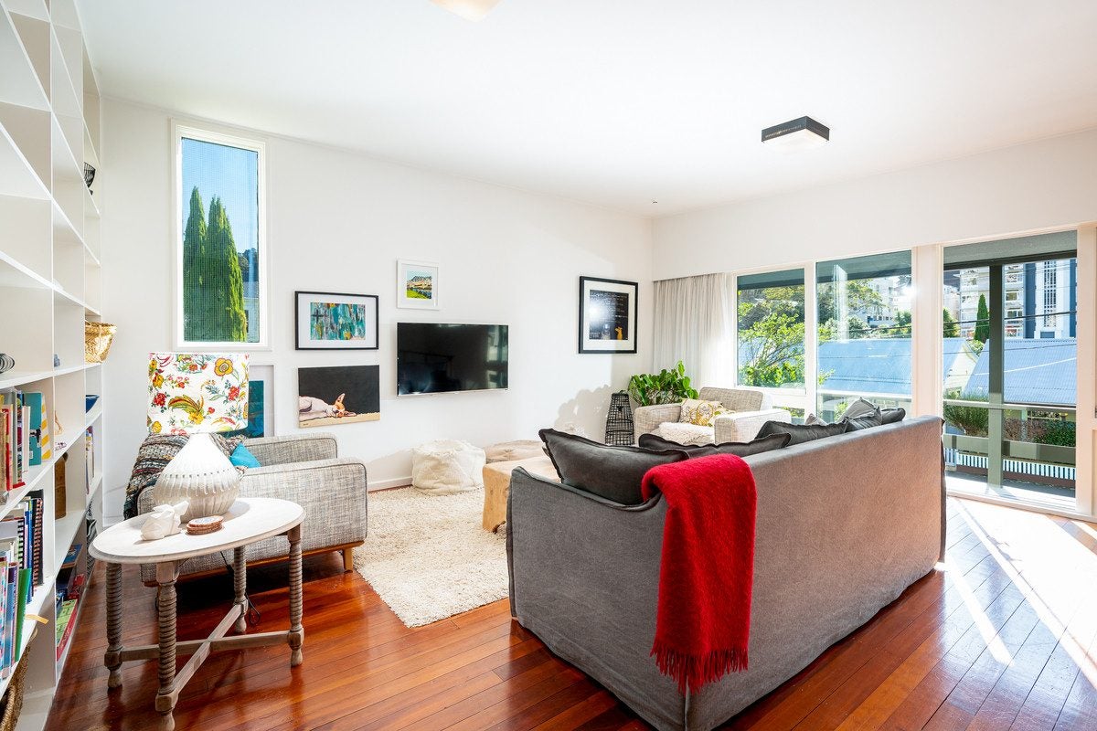 31 Aro Street, Aro Valley, Wellington - Carousel 2