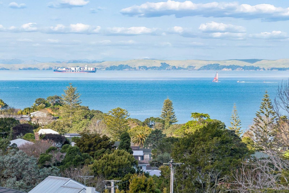 8 Summit Drive, Torbay, Auckland - Carousel 2
