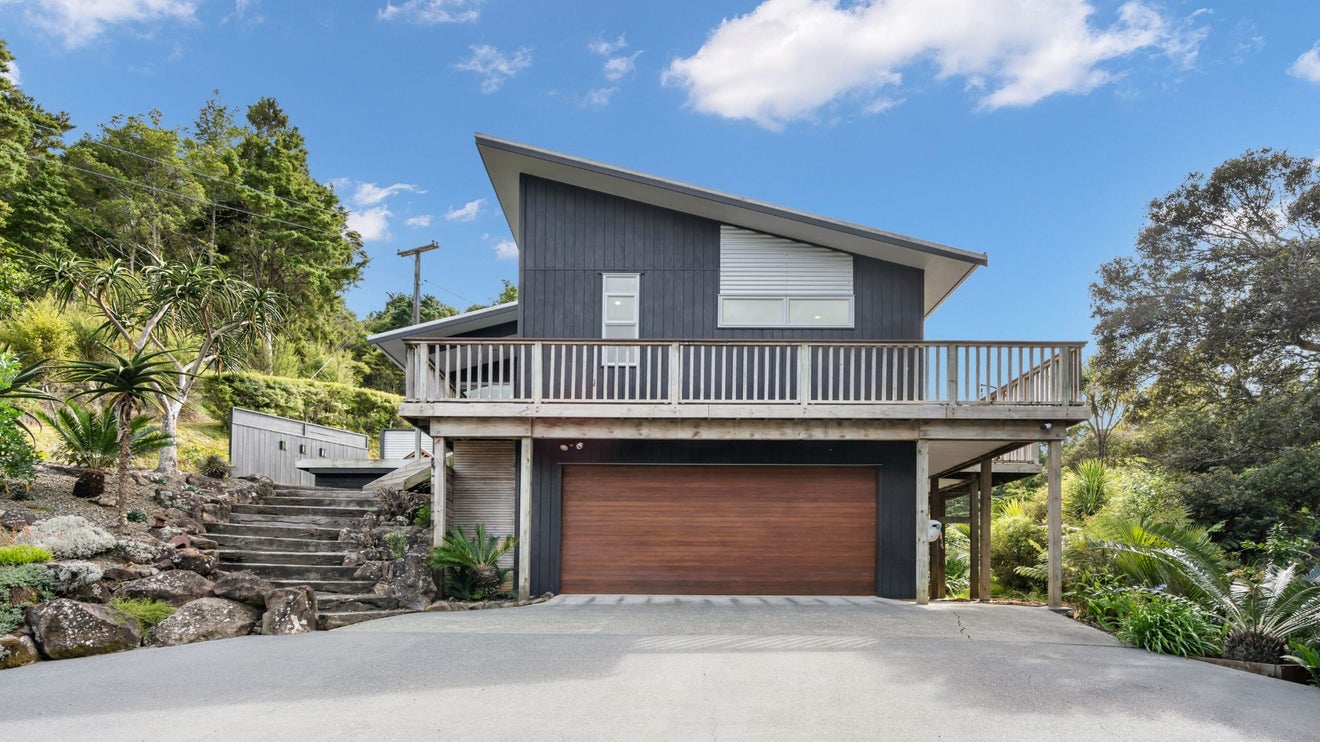 18 Clapham Road, Whangarei - Carousel 1