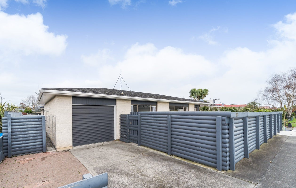 130 Milson Line, Milson, Palmerston North - Carousel 1