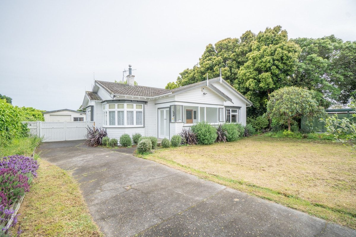 31 Rata Street, Roslyn, Palmerston North - Carousel 1