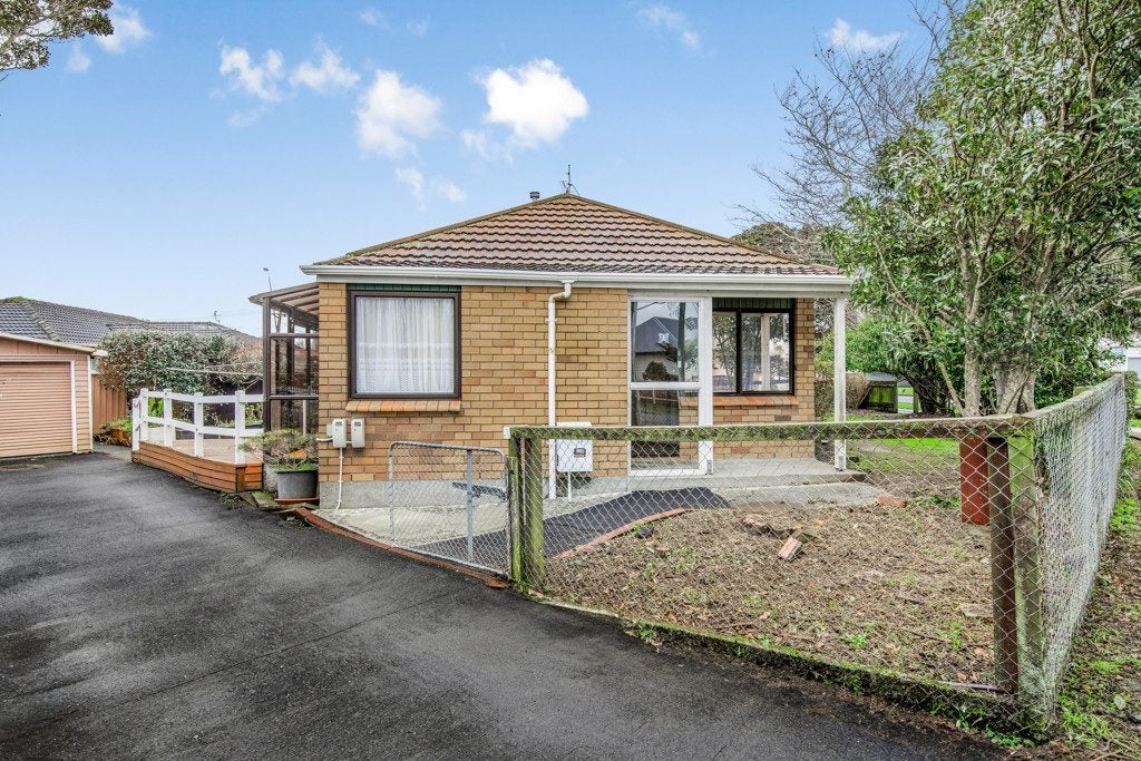 1/43 Mahoe Street, Hutt Central, Lower Hutt - Carousel 2