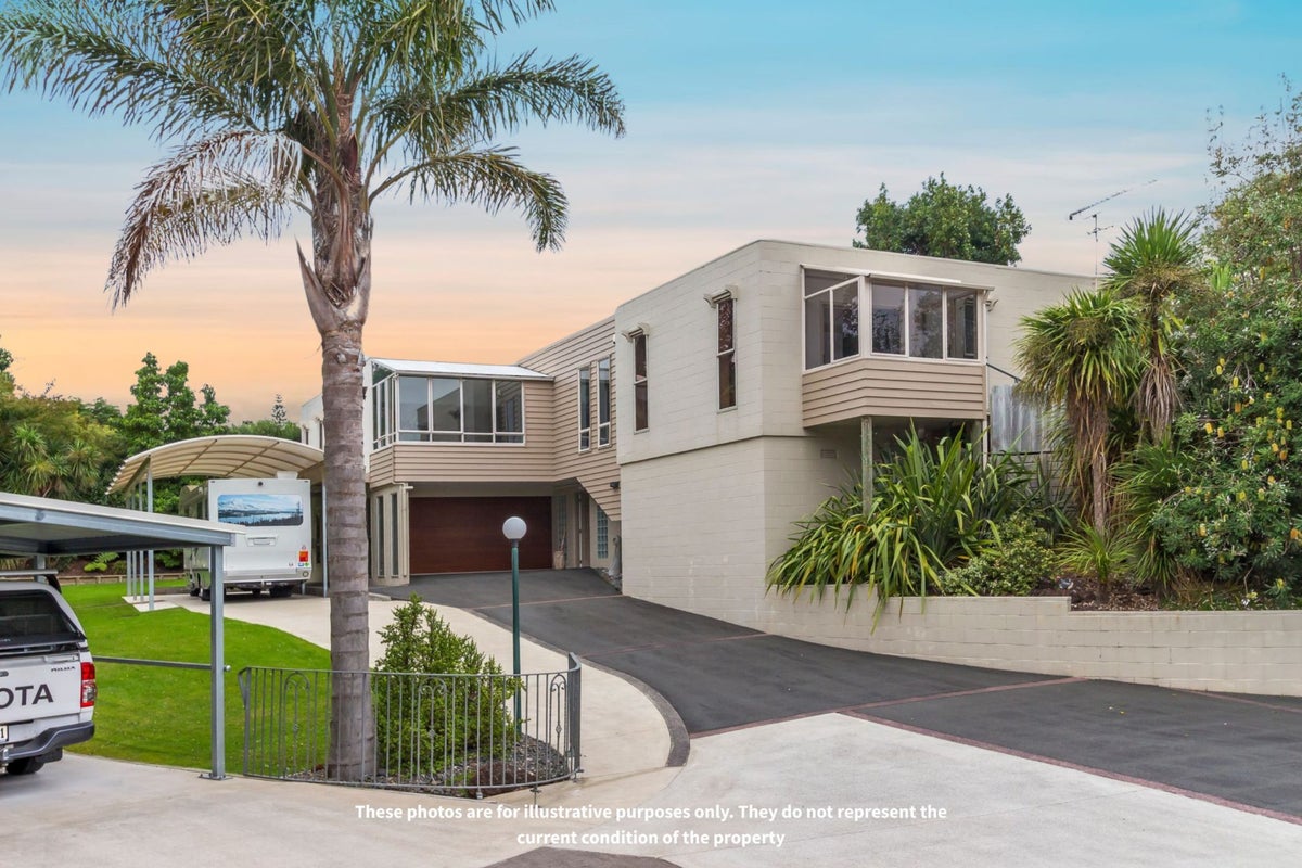 20 Baird Street, Howick, Auckland - Carousel 1