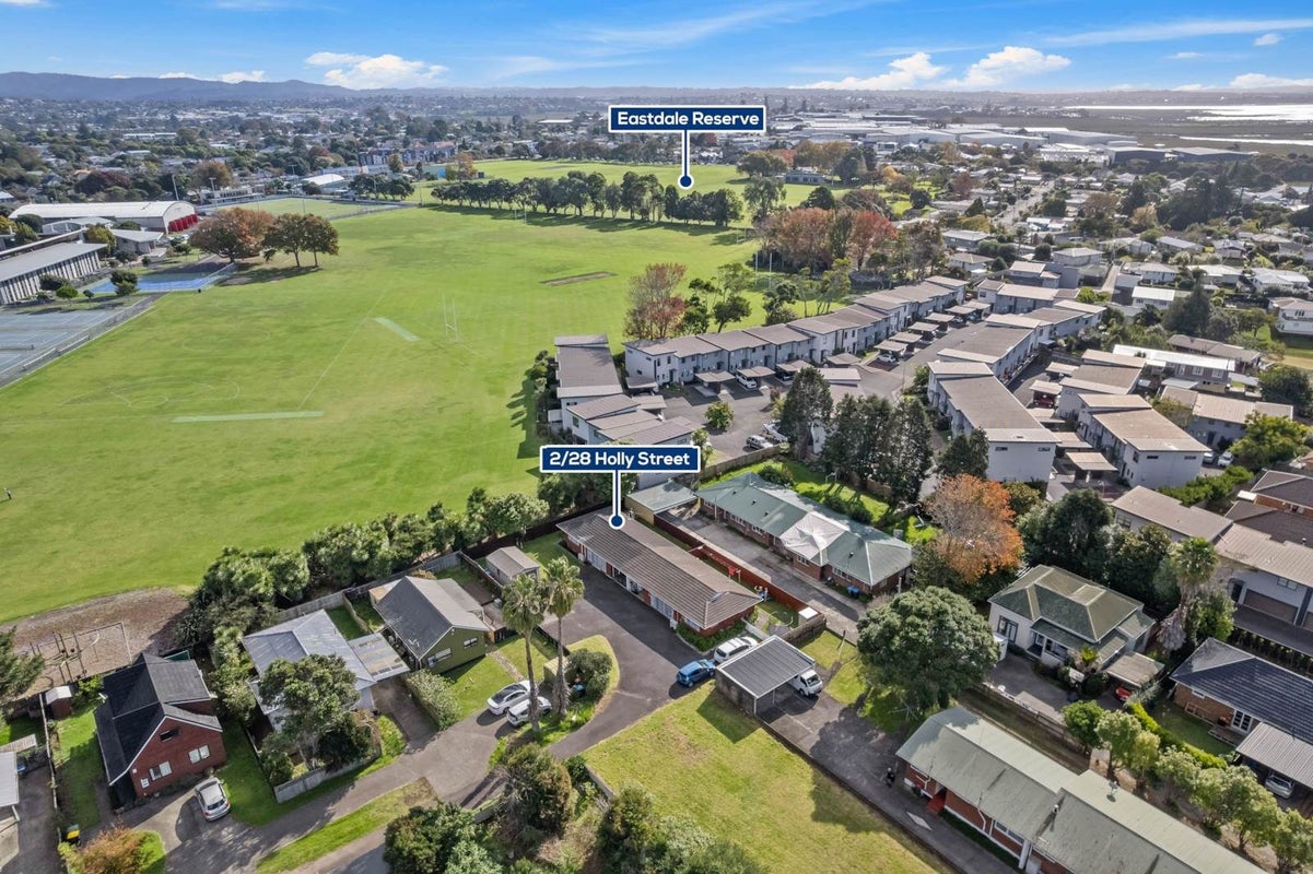 2/28A Holly Street, Avondale, Auckland - Carousel 21