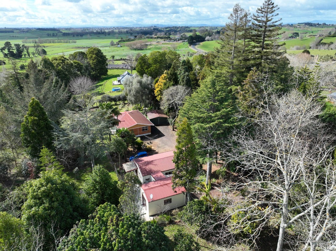 10 Robertson Road, Whatawhata, Hamilton - Carousel 2