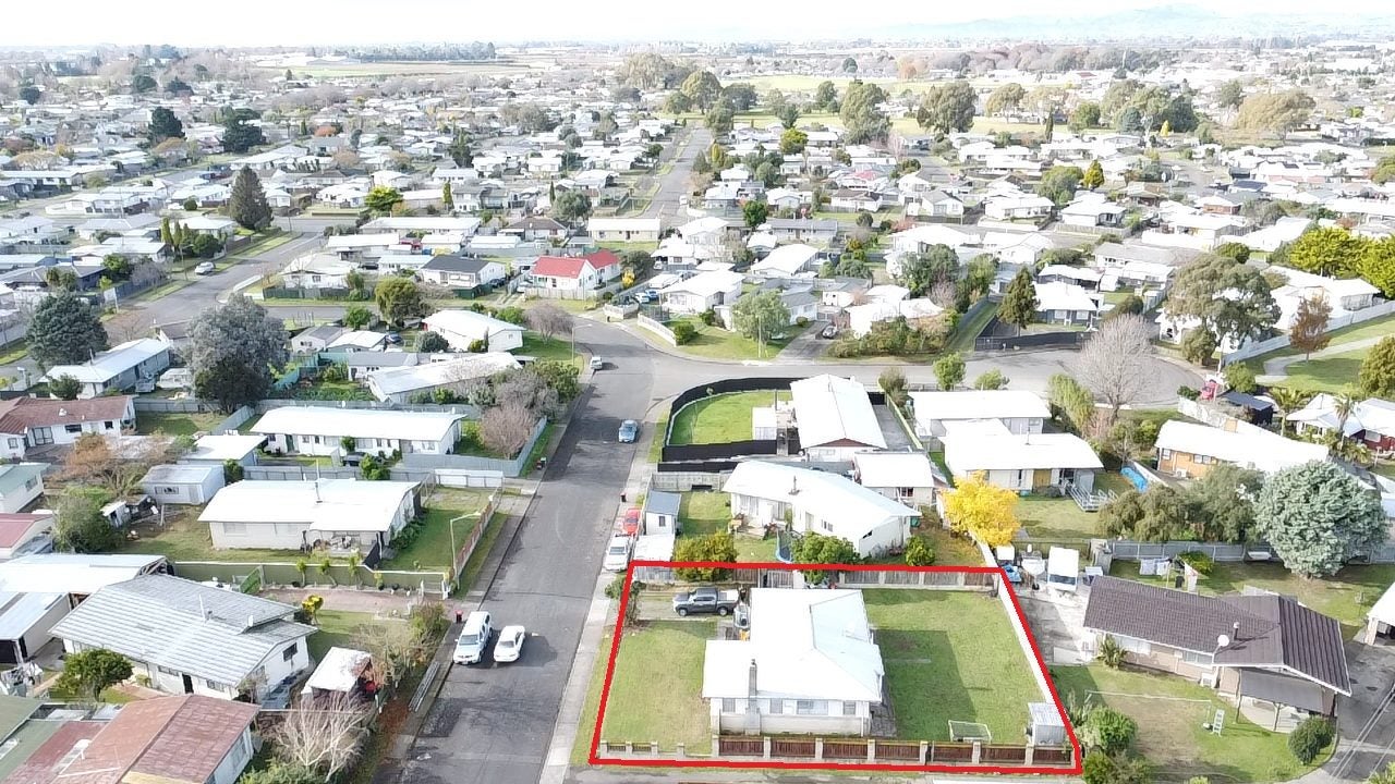 17 Lander Street, Flaxmere, Hastings - Carousel 1