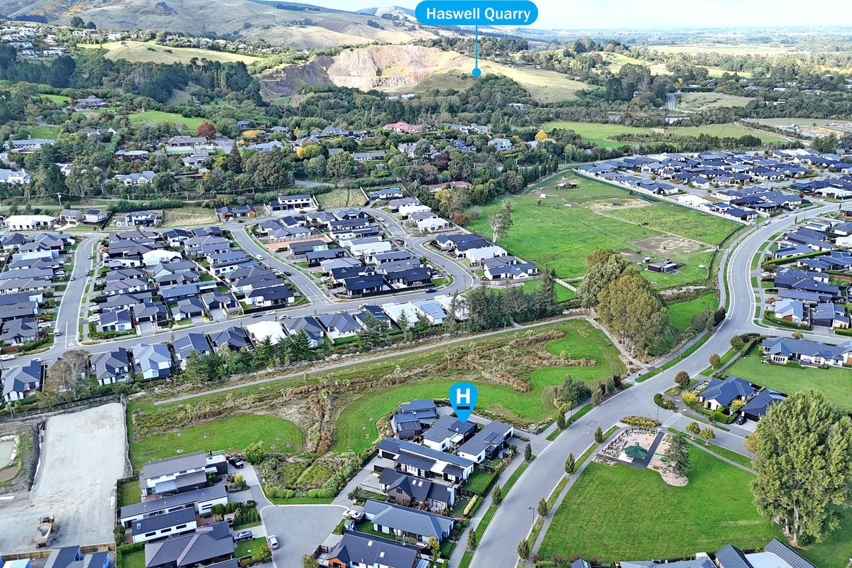 54 Muirhill Street, Halswell, Christchurch - Carousel 25