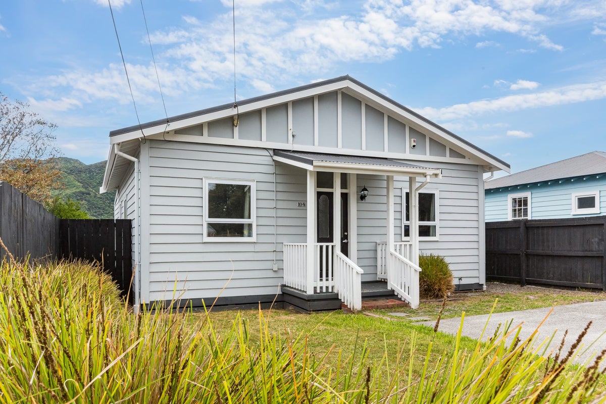 104 Randwick Road, Moera, Lower Hutt - Carousel 2