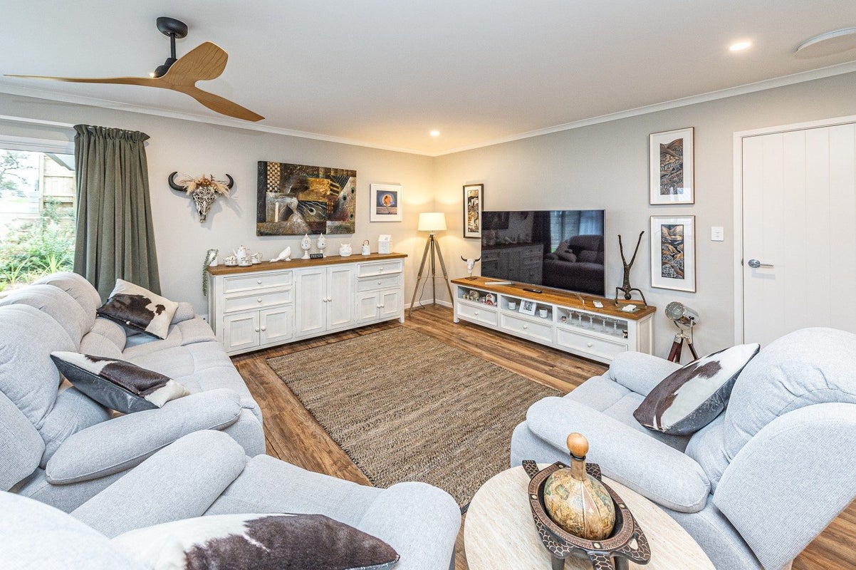34 Tirimoana Place, Otamatea, Whanganui - Carousel 2