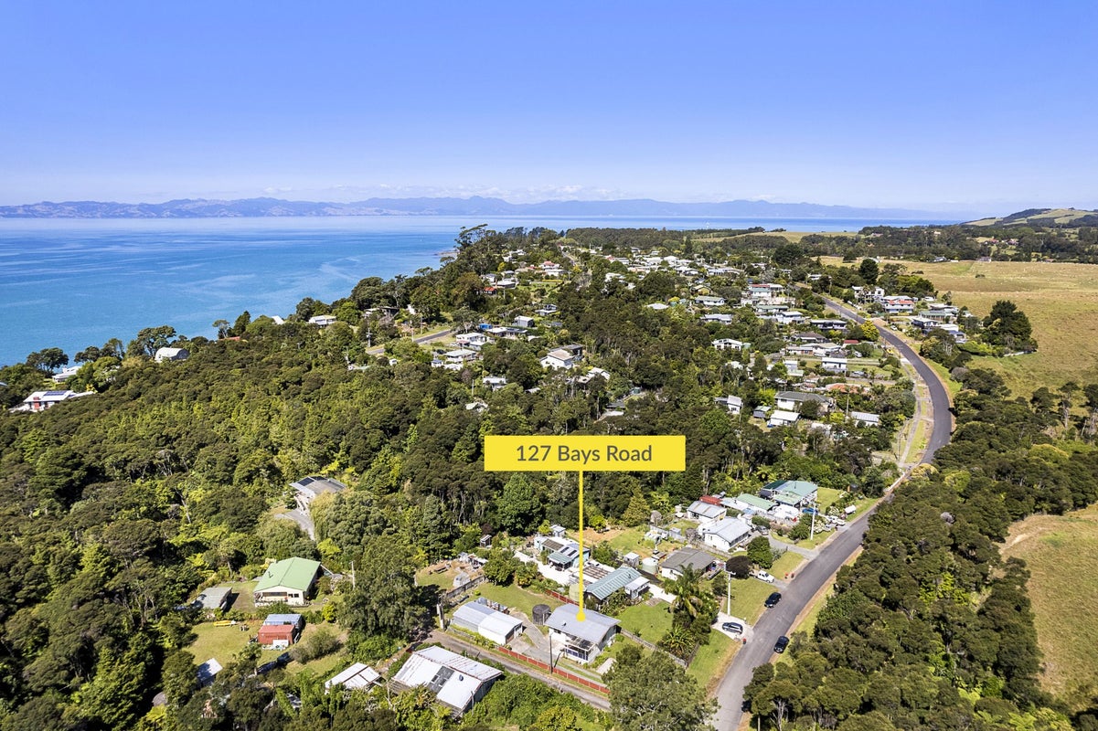 127 Bays Road, Papakura - Carousel 1