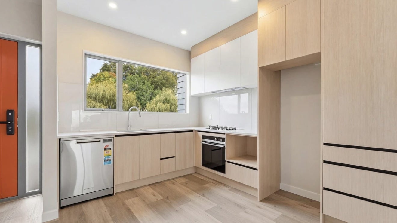 6 Te Taiheke Road, Karaka, Papakura - Carousel 1