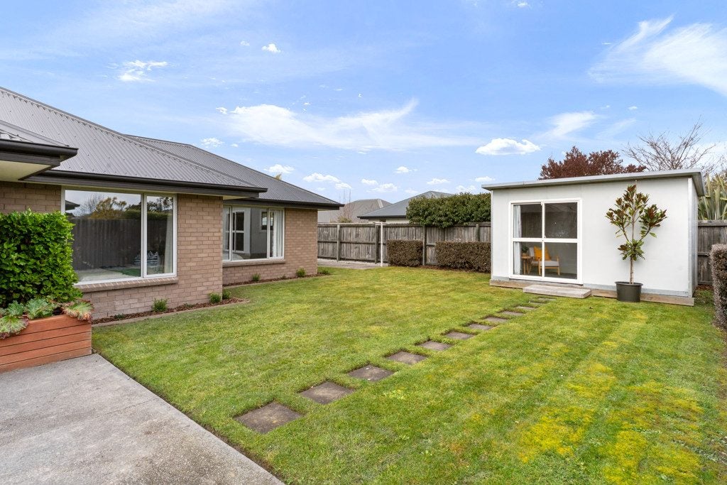 15 Graycliffe Street, Halswell, Christchurch - Carousel 2