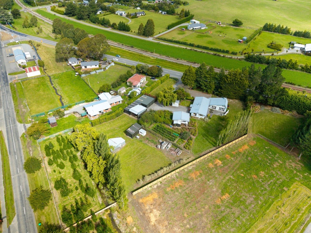 2552 West Coast Road, Kirwee, Kirwee - Carousel 31
