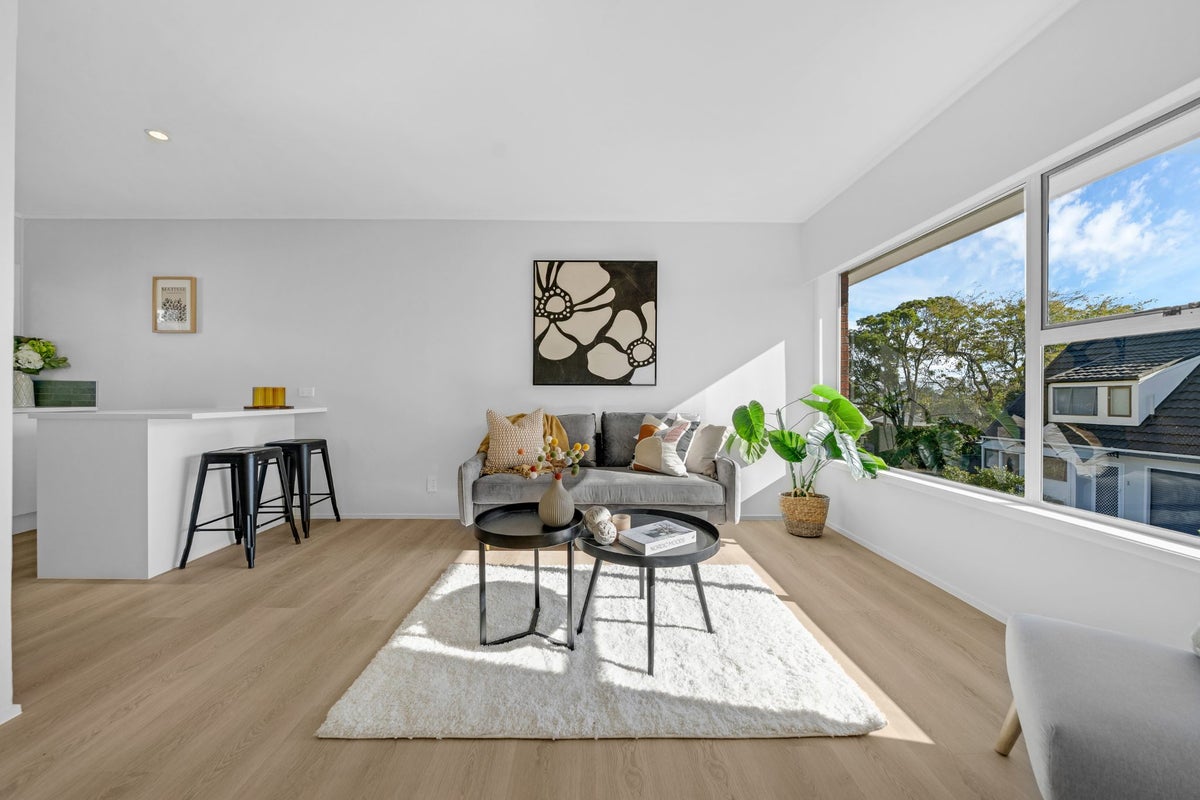 3/3 Koromiko Street, New Lynn, Auckland - Carousel 2