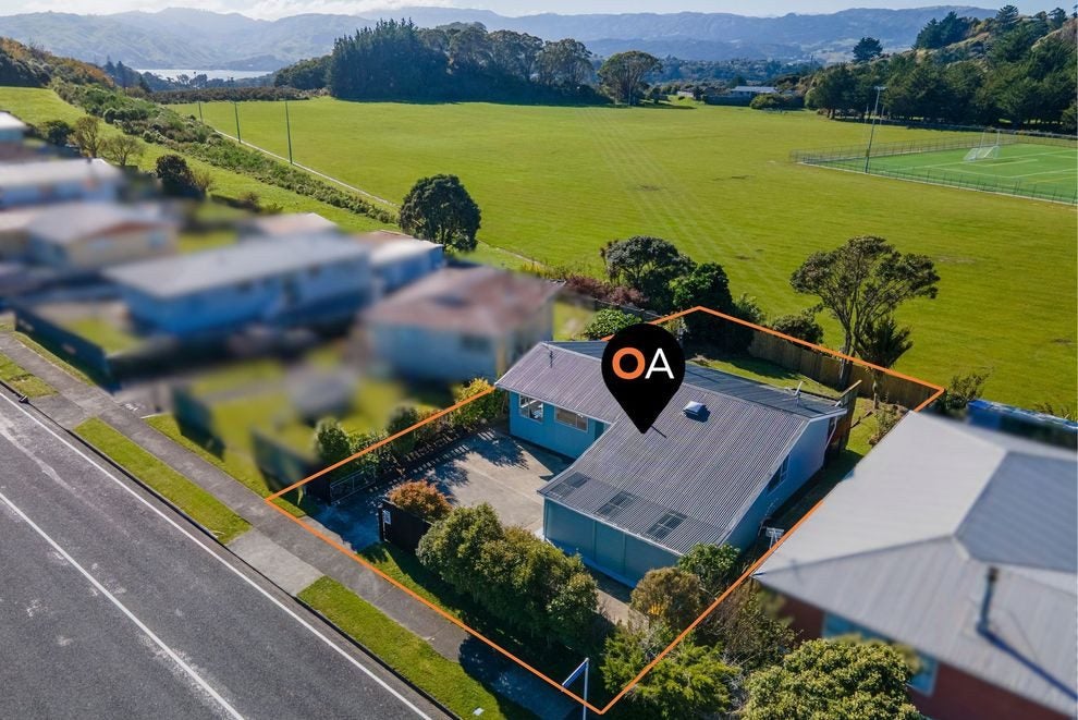 24 Conclusion Street, Ascot Park, Porirua - Carousel 1