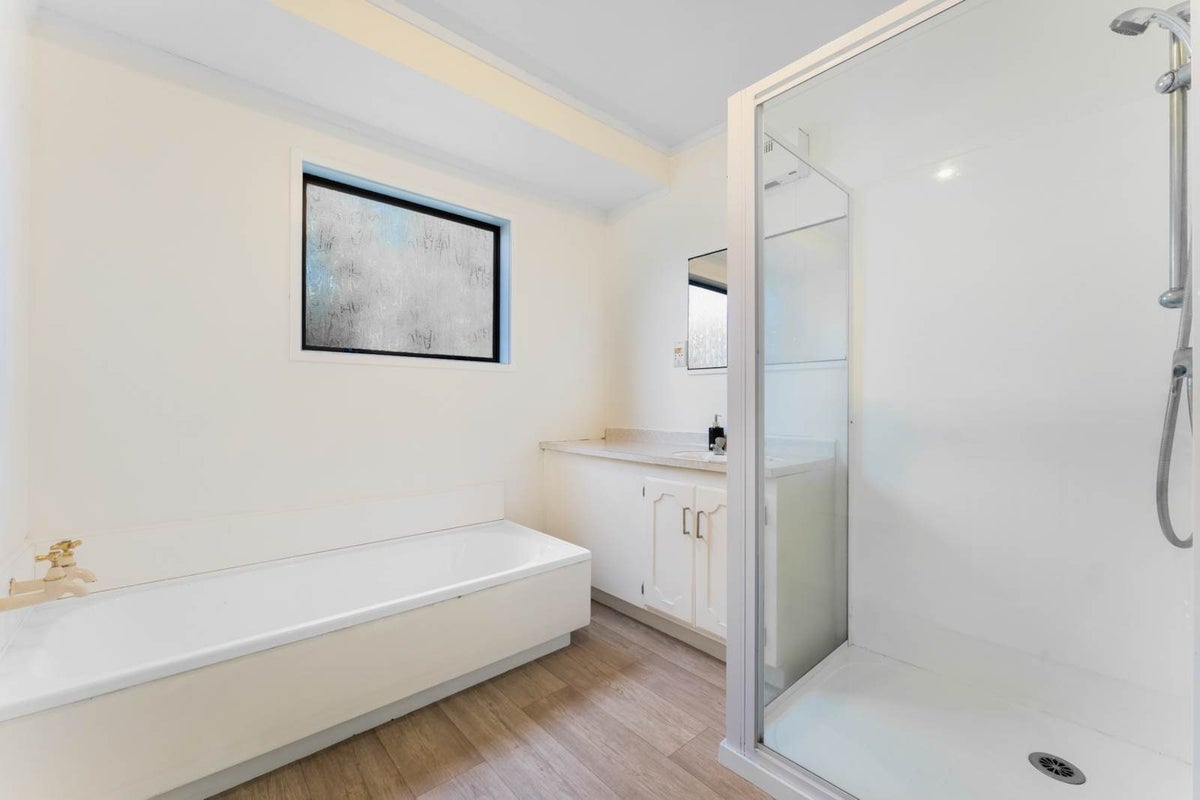 988 Beach Road, Torbay, Auckland - Carousel 20