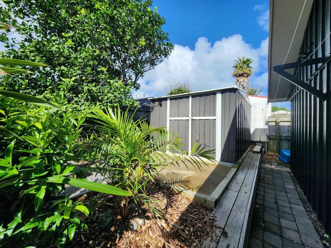 8 Hussey Street, Oakura, Oakura - Carousel 26