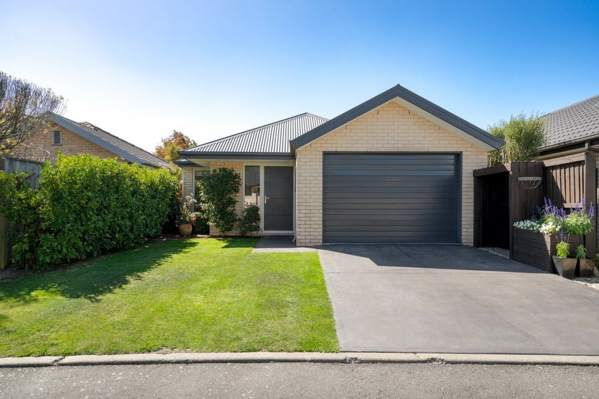 23 Famille Close, Yaldhurst, Christchurch - Carousel 1
