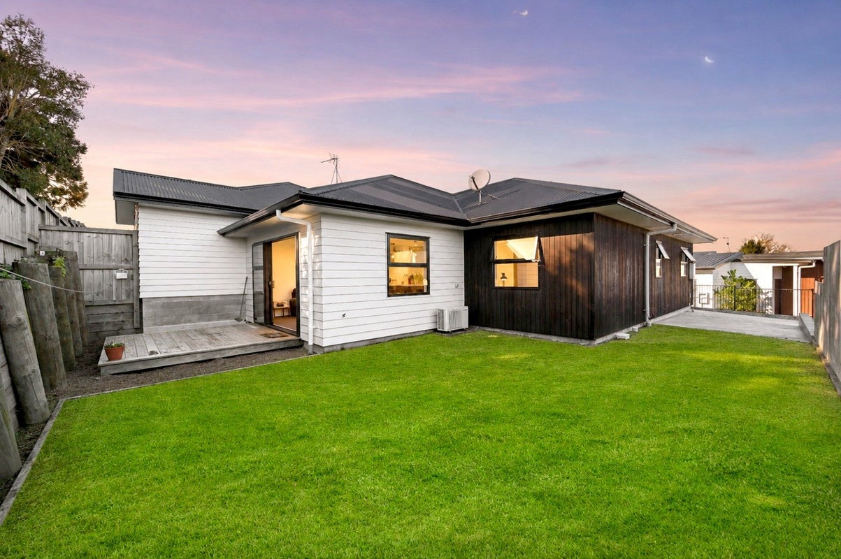41C Heathfield Avenue, Puketaha, Hamilton - Carousel 2