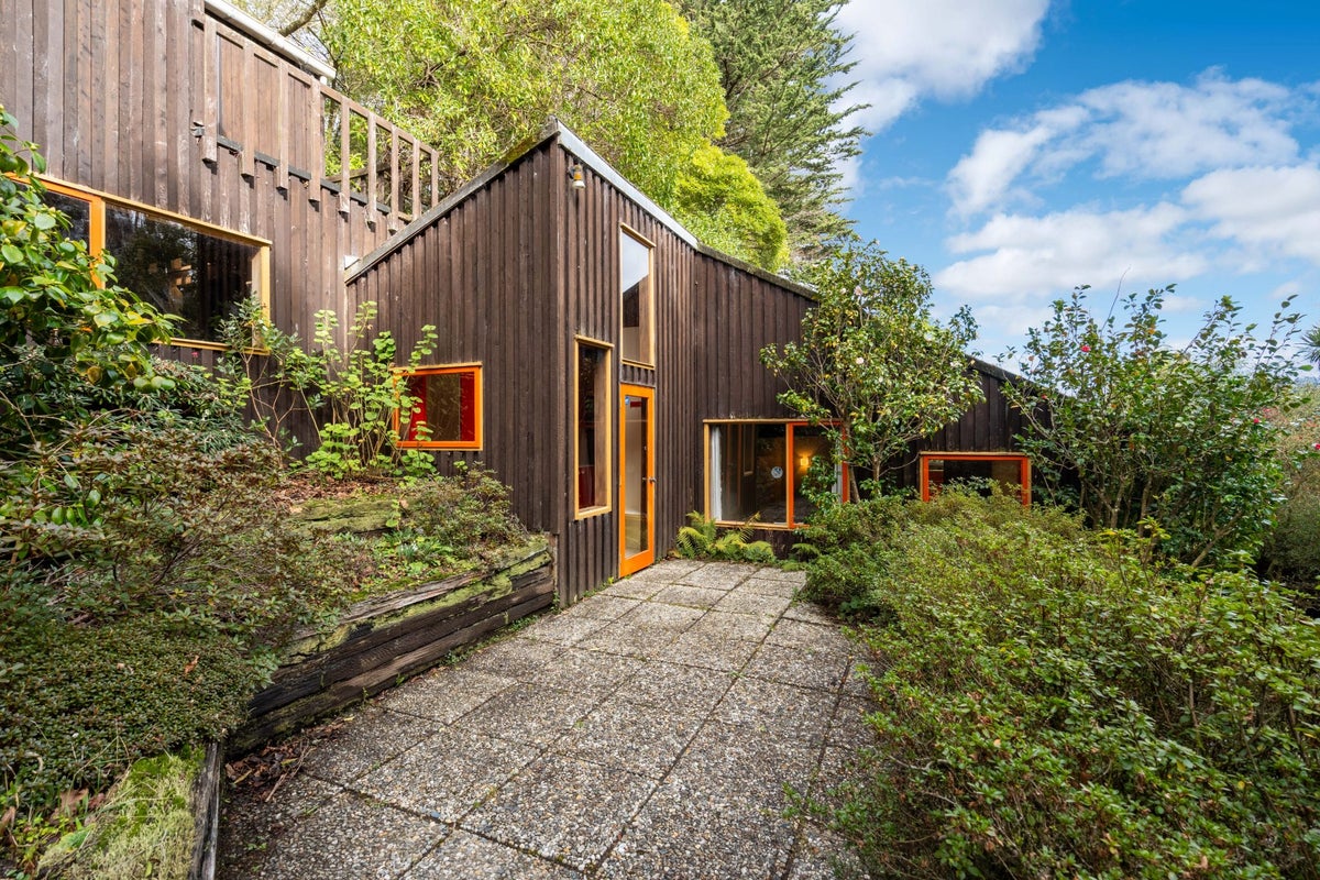 23A Porterfield Street, Macandrew Bay, Dunedin - Carousel 2