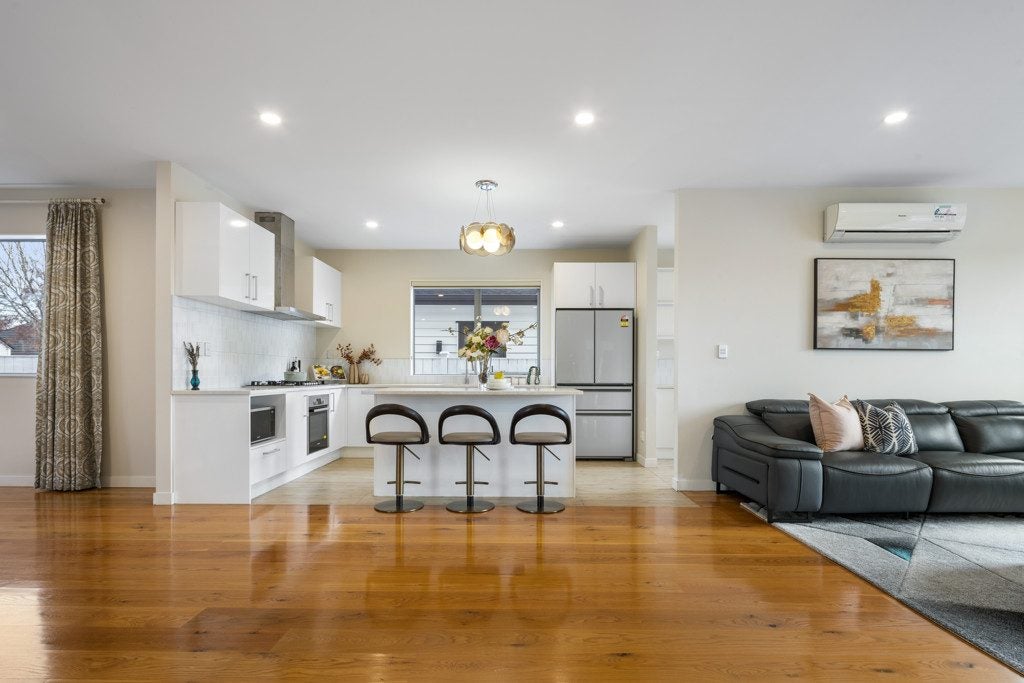 55 Harris Drive, Silverdale, Silverdale - Carousel 2