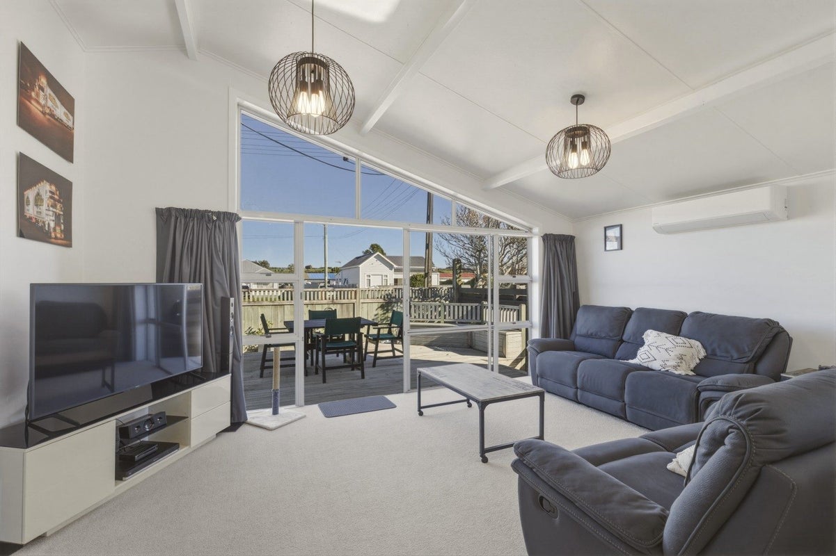 4A Blake Street, Waitara, Waitara - Carousel 2