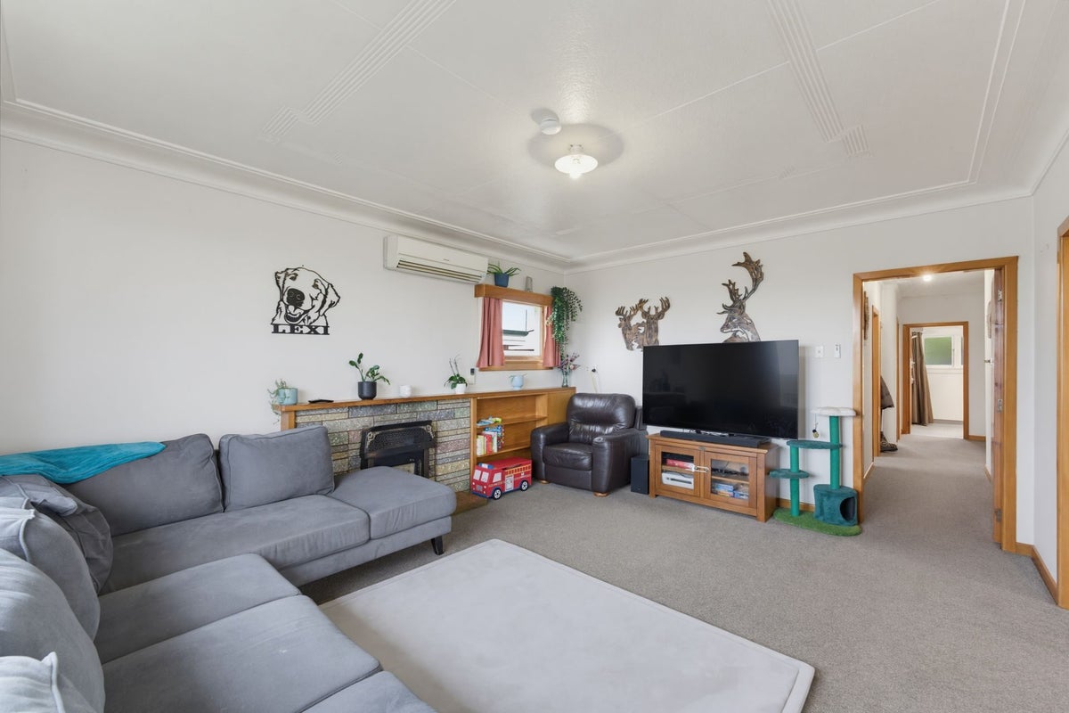 29 Kitchener Street, Gore, Gore - Carousel 2