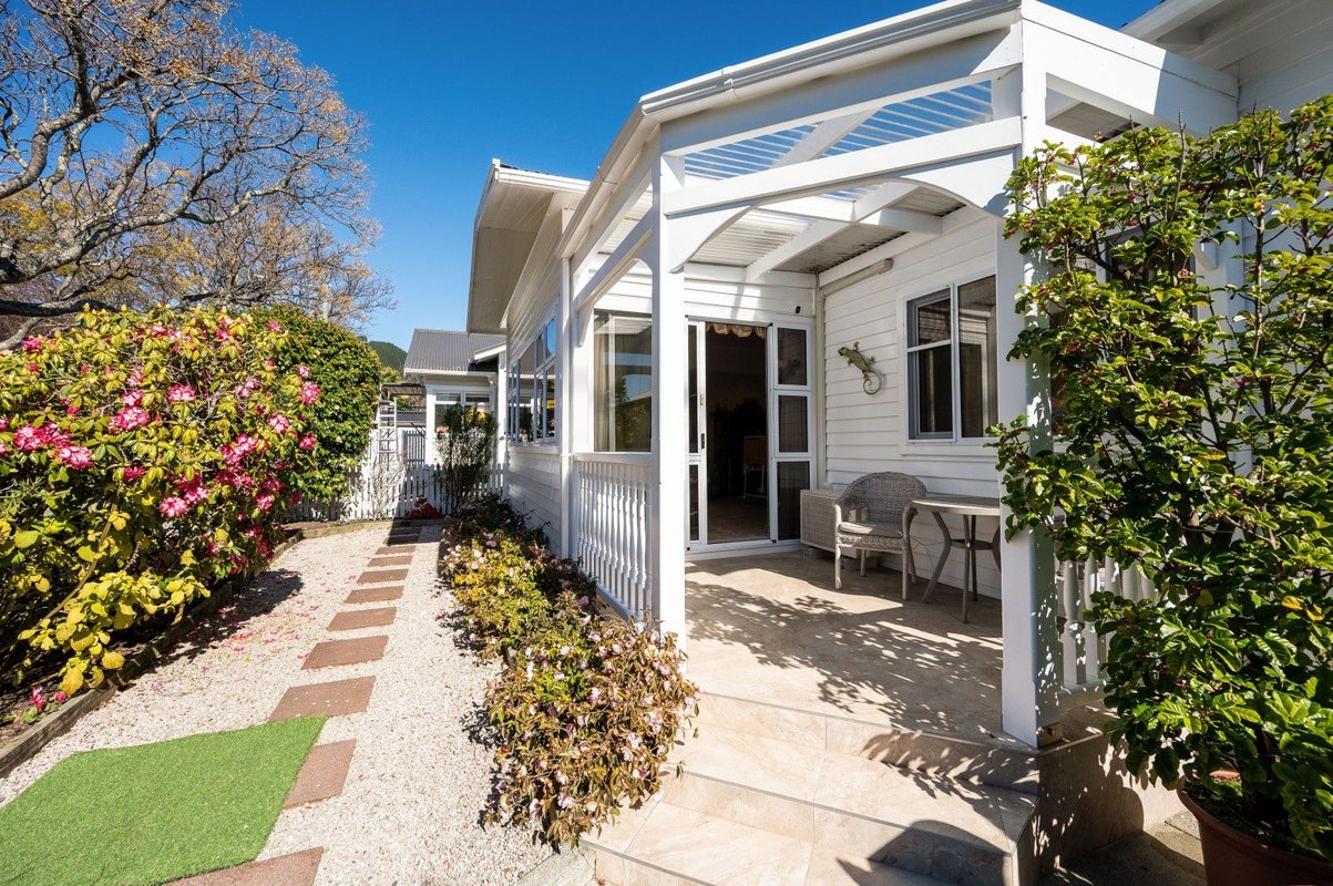 24 Seymour Avenue, The Brook, Nelson - Carousel 2