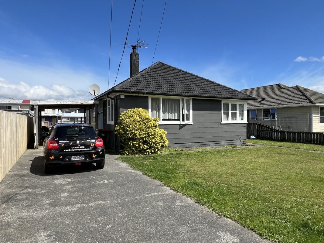 7 Rimutaka Street, Trentham, Upper Hutt - Carousel 1