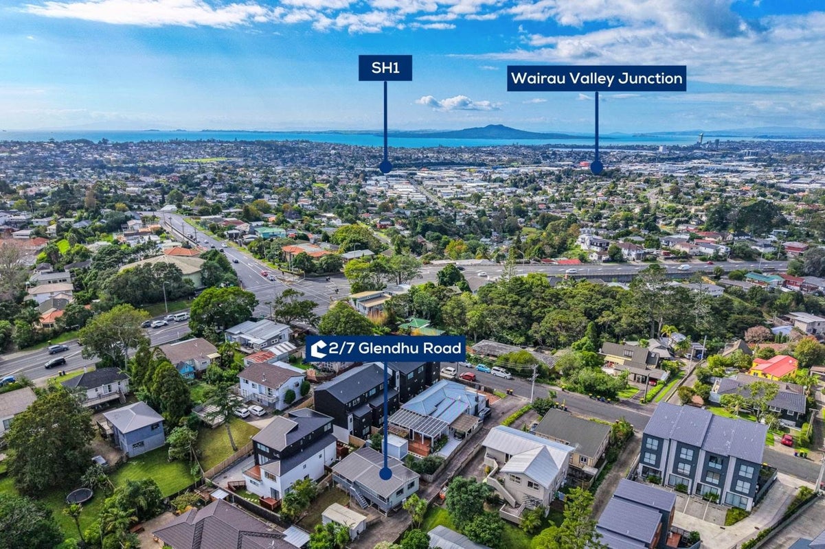 2/7 Glendhu Road, Bayview, Auckland - Carousel 22