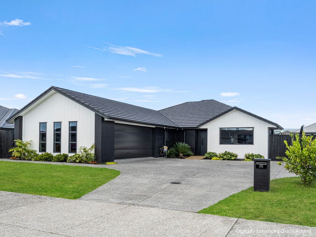 38 Manawa Road, Papamoa Beach, Papamoa - Carousel 1