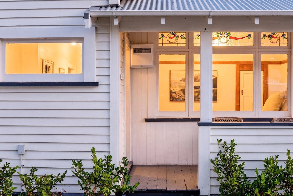 6 OUTRAM STREET, AHURIRI, NAPIER - Carousel 1
