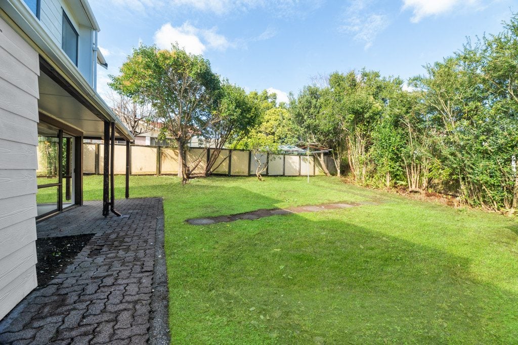 1A Malloy Place, Eastern Beach, Auckland - Carousel 16