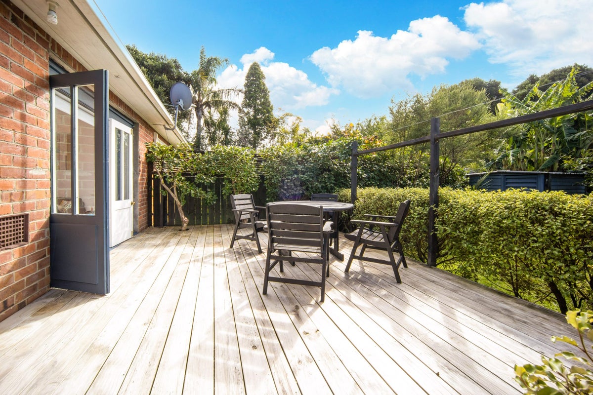 9 Oakley Avenue, Waterview, Auckland - Carousel 2