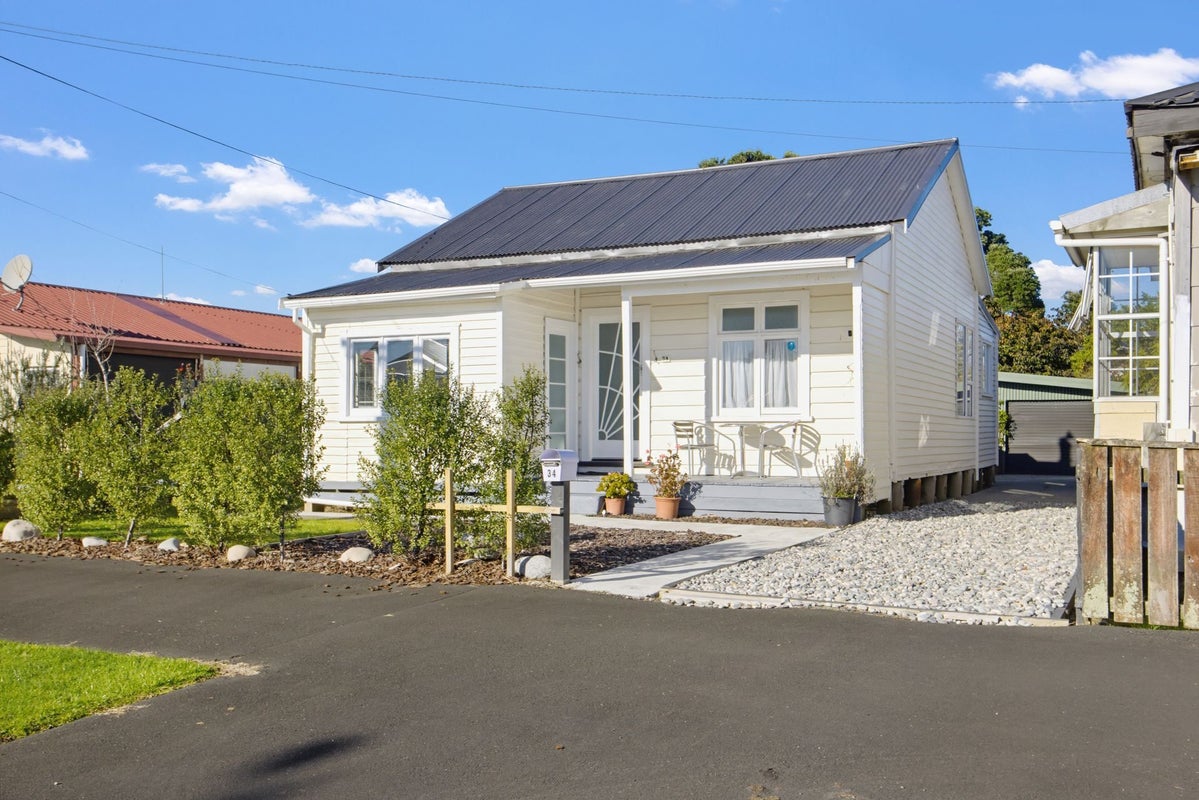 34 Cobden Street, Westport, Westport - Carousel 1