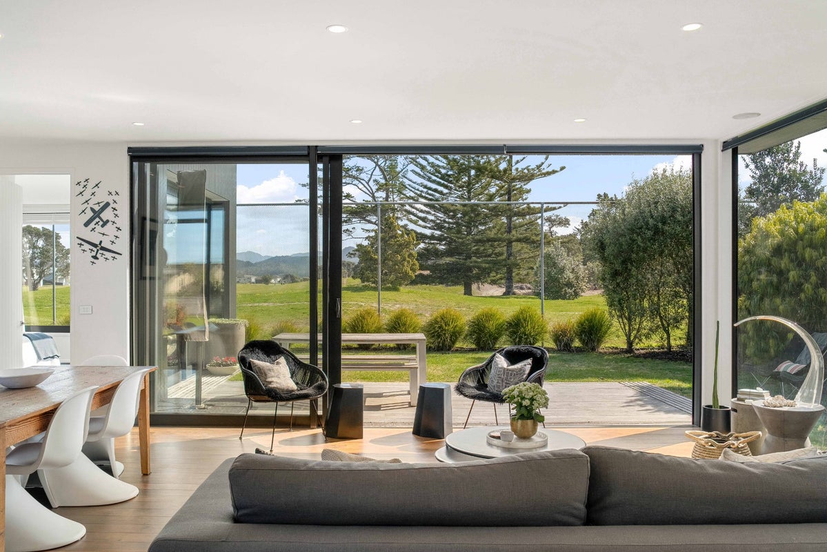 33 Oceanair Drive, Pauanui, Pauanui - Carousel 2