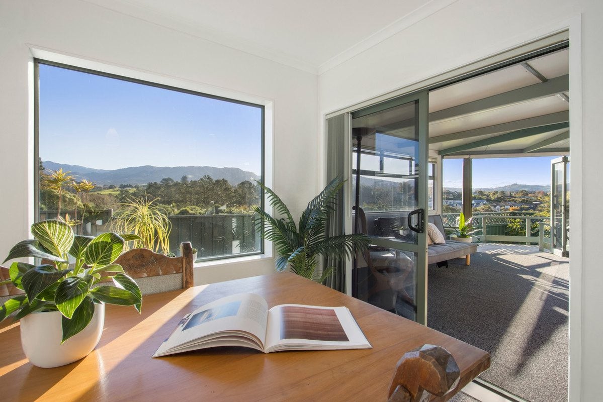 16 Donegal Place, Katikati, Katikati - Carousel 1