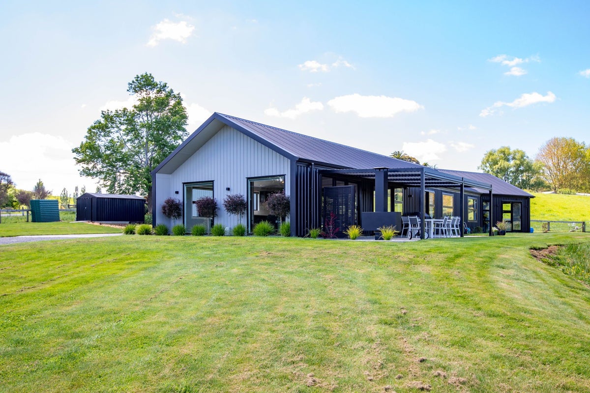 624 Scotsman Valley Road, Morrinsville - Carousel 1
