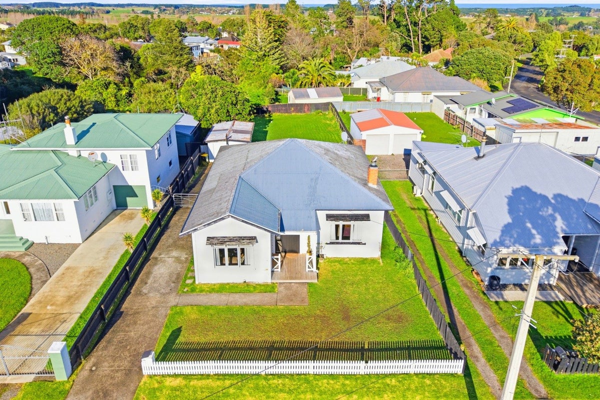 44 Maxwell Avenue, Durie Hill, Whanganui - Carousel 1