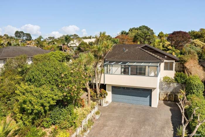 8 Pegasus Terrace, Gulf Harbour, Whangaparaoa - Carousel 1