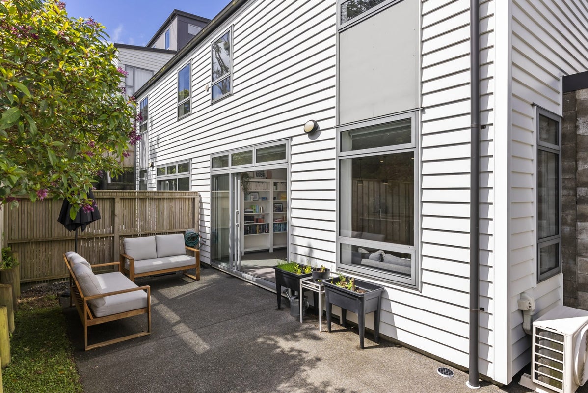 3/30 Monowai Road, Johnsonville, Wellington - Carousel 1