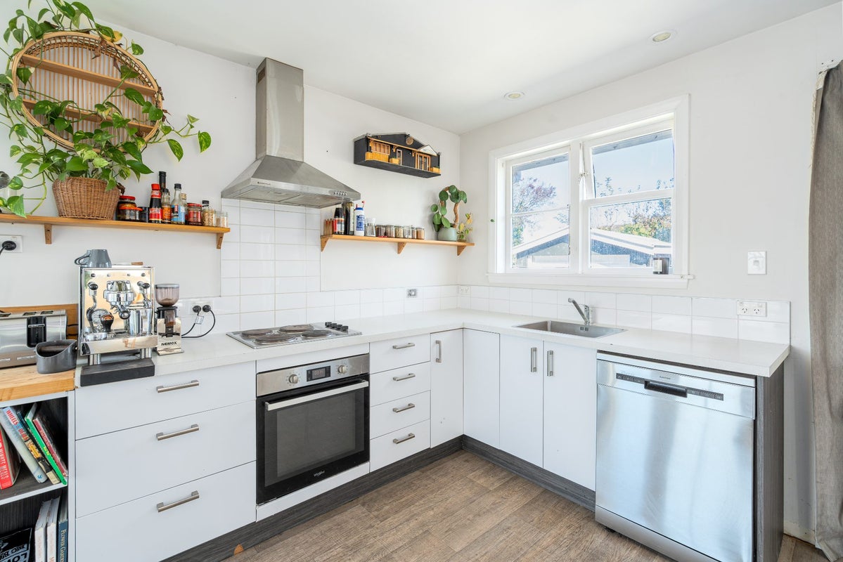 67 Garreg Road, Bryndwr, Christchurch - Carousel 2