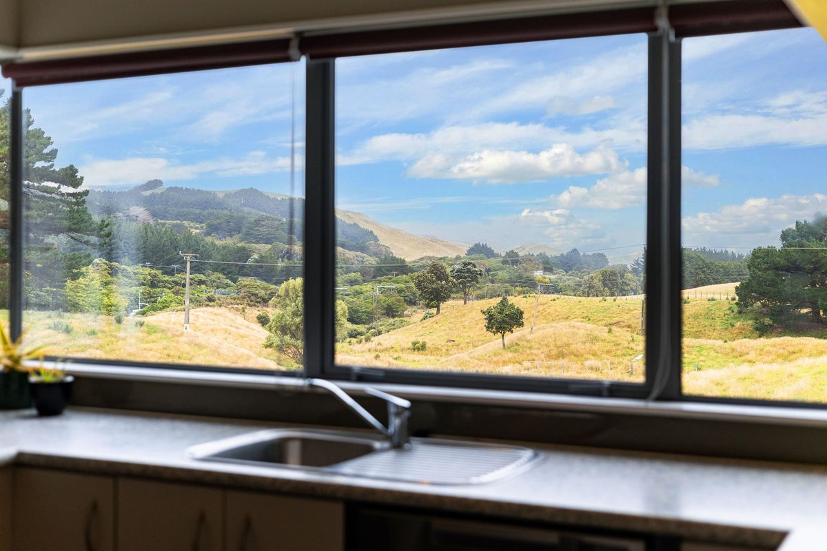 165A Rawhiti Road, Pukerua Bay, Porirua - Carousel 2