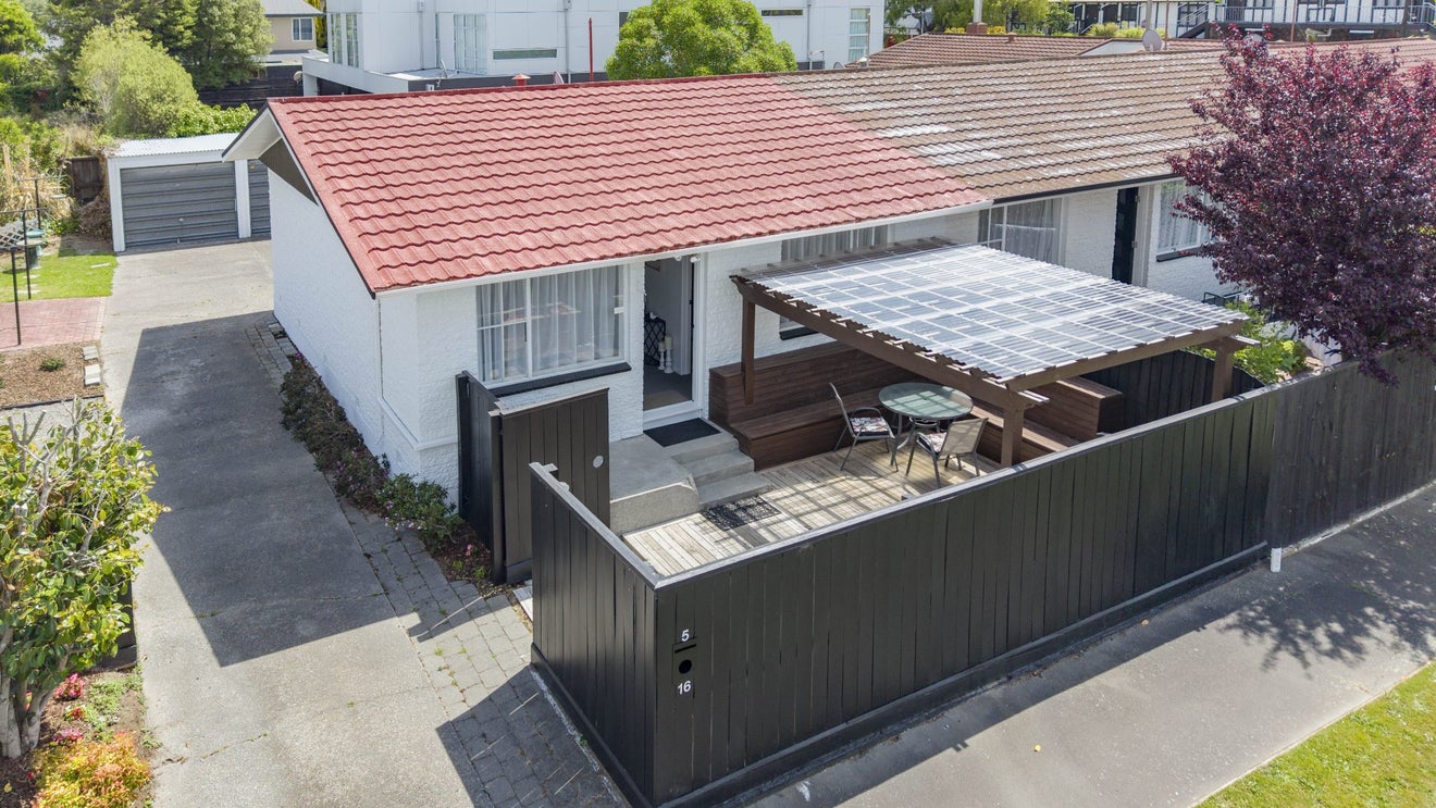 5/16 Holly Road, St Albans, Christchurch - Carousel 1