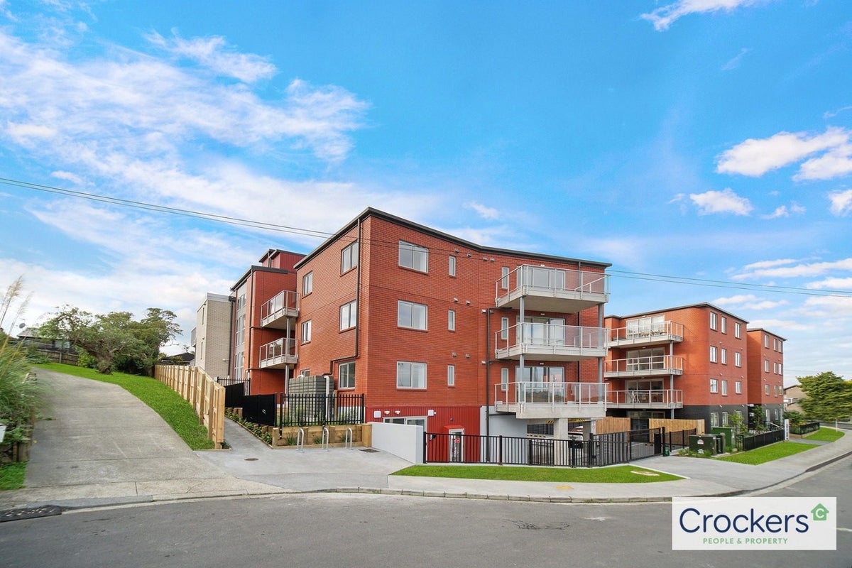 302/3 Potiki Place, Glen Innes, Auckland - Carousel 2