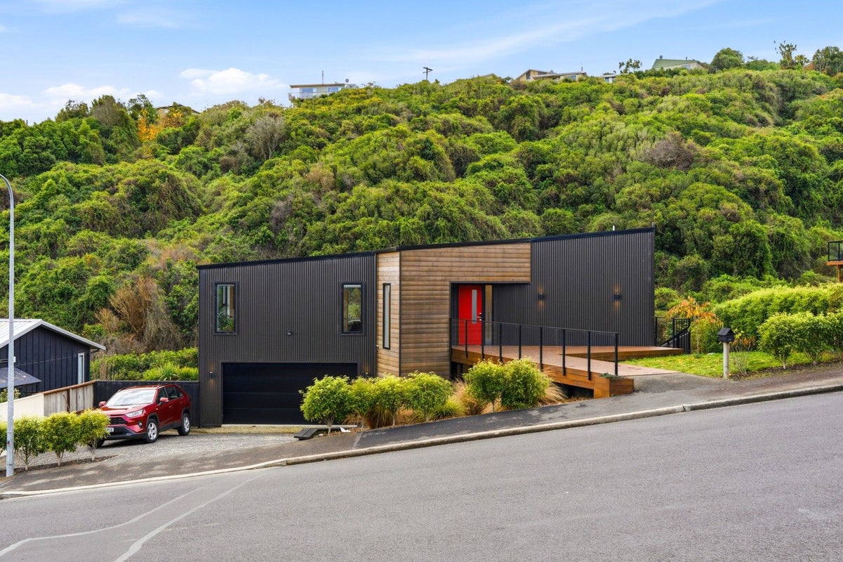 197 Somerville Street, Shiel Hill, Dunedin - Carousel 1