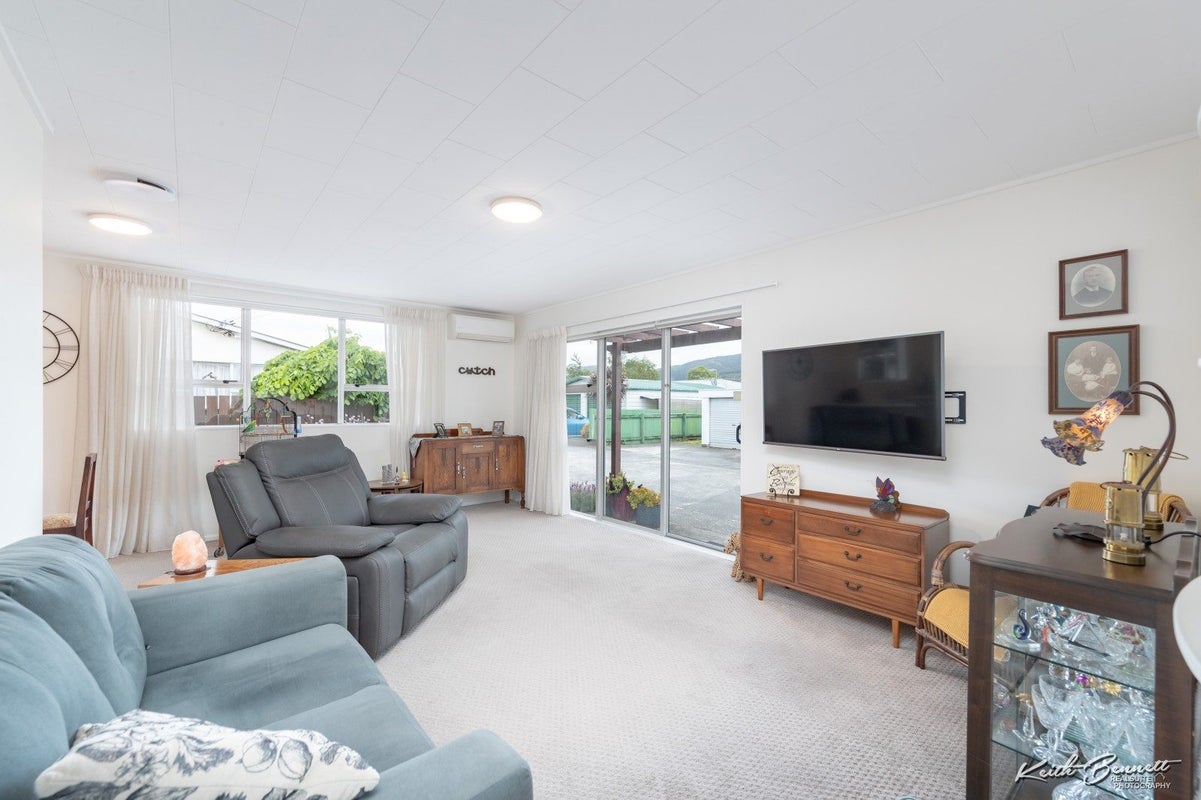 2/22 Liverpool Street, Trentham, Upper Hutt - Carousel 2