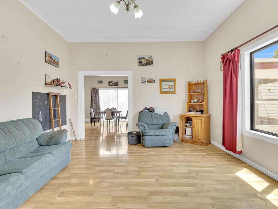 61 Swinburn Street, Dannevirke - Carousel 2